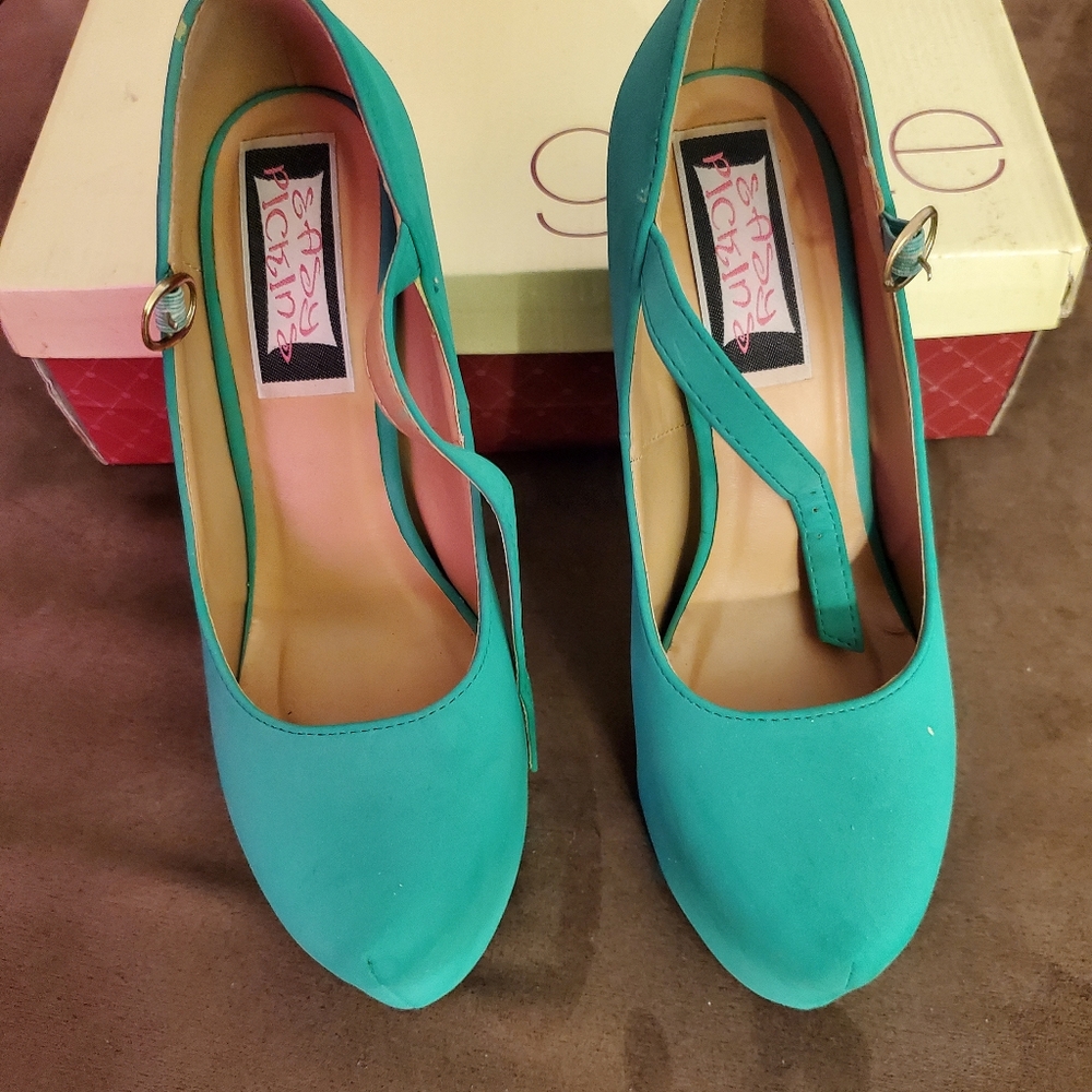 Turquoise Heel